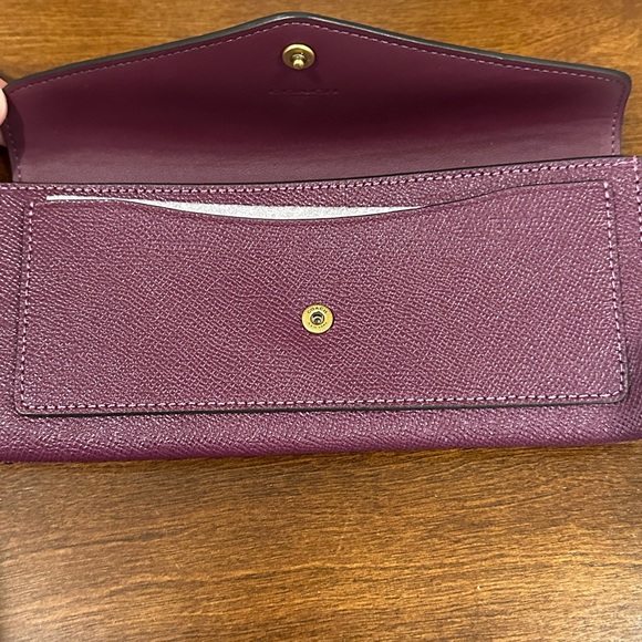 COACH WYN SOFT WALLET - NWT - Picture 8 of 10